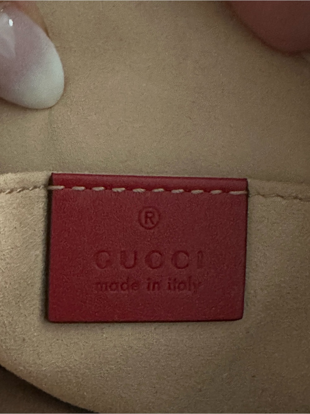 Gucci GG Marmont Matelassé Leather Belt Bag; Color Red; Very Good Condition - Picture 4 of 11
